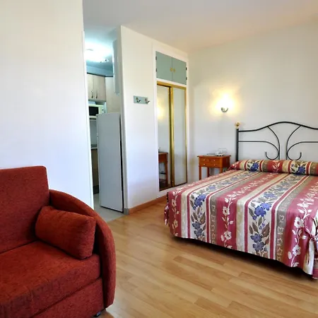 Ξενοδοχείο με διαμερίσματα Aralso Sotillo