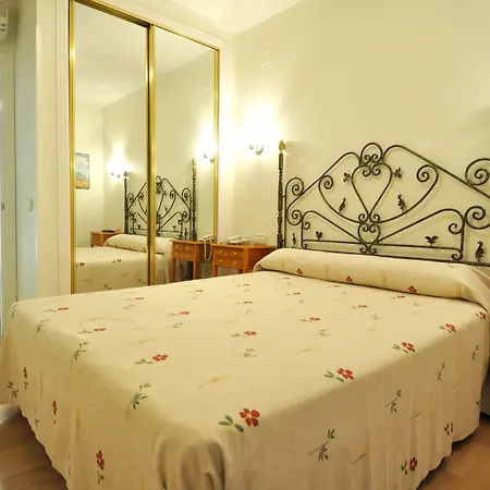 Lejlighedshotel Aralso Sotillo 2*